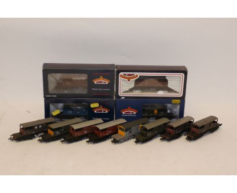 Bachmann OO Gauge SR/ex-SR 'Queen Mary' Brake Vans, eleven bogie brake vans, including three different SR versions, EWS, NSE,