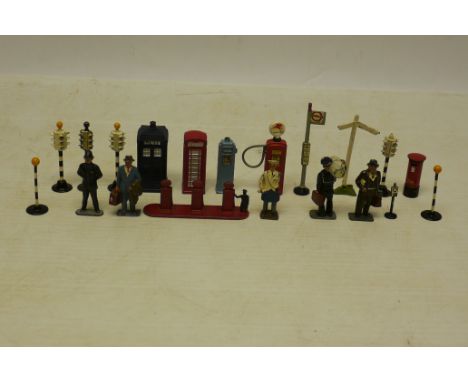 Dinky Toys Britains and other makers Street furniture and figures, including Dinky, Police Box, Telephone Booth, Post Office 