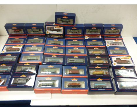 Bachmann 00 gauge Wagons,  including China Clay, Hoppers, open wagons , Cattle Truck and others, all in original boxes, E, bo
