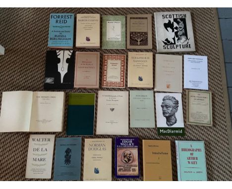 A Selection of collectable books and booklets which includes: The British Bibliography of Edgar Wallace, Edward Thomas and Mo