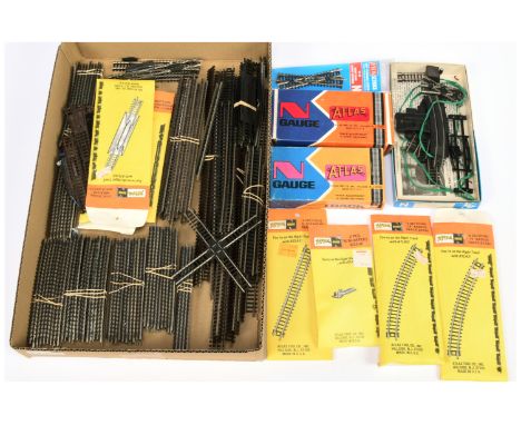 Atlas N Gauge Fleischmann and Similar track and pointwork - to include a quantity of sectional and flexitrack including three