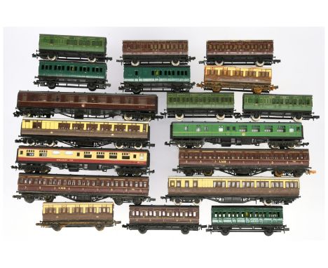 Graham Farish (Poole) &amp; Lima N Gauge Coaches - Assorted Coaches including Southern Region, GWR, LMS etc. Some are missing