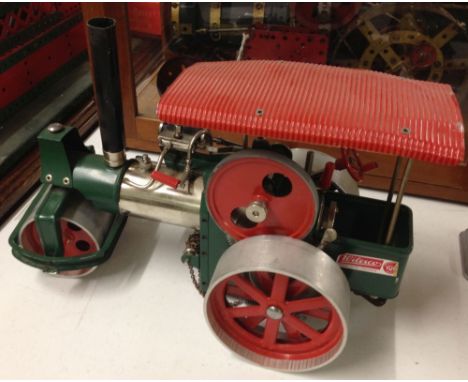 An unboxed Wilesco steam roller.
