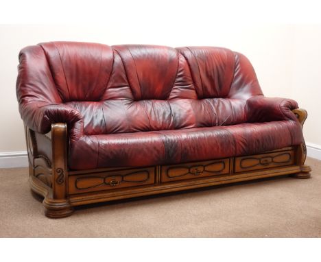 Italian red leather beach framed three seat sofa (W205cm) and two matching armchairs (W92cm) Condition Report Click here for 