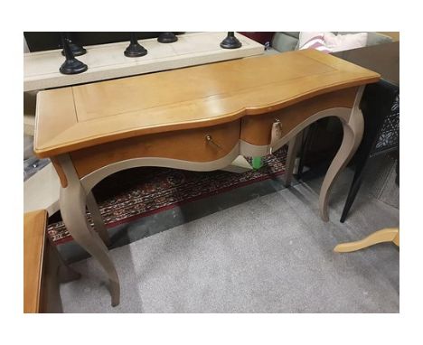 Dawson Console Table Cocoa Graphite The Perfect Cross Between A Modern Finish And A Traditional Touch This Stunning Centrepie