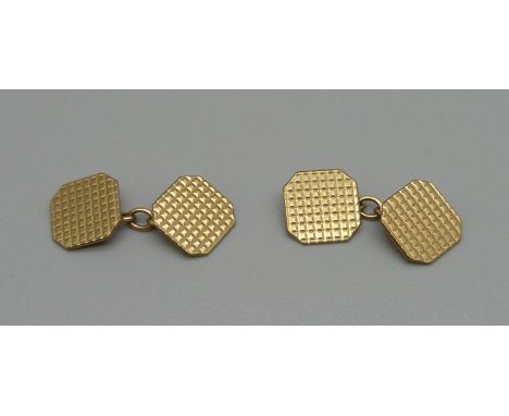 A pair of 9ct gold cufflinks, 4.9g 