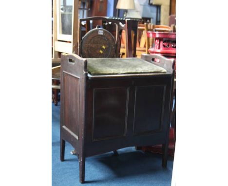 Piano stool and cake stand