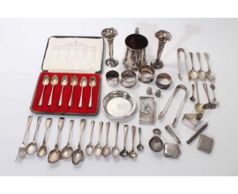 Selection of 19th/20th century miscellaneous silver, including cased set of six British Hall Marks tea spoons, 4 napkin rings