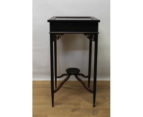 Early 20th century Chippendale revival mahogany bijouterie table, with square glazed hinged top raised on square fluted legs 