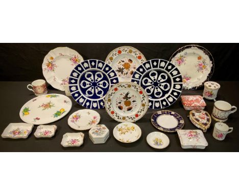 A Royal Crown Derby Imari palette plate, pattern number A692, another smaller; other Royal Crown Derby plates, trinket dishes