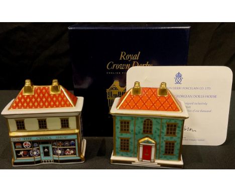 A Royal Crown Derby miniature model house, The Mulberry Hall Georgian Dolls House, limited edition 140/1,000, certificate, bo