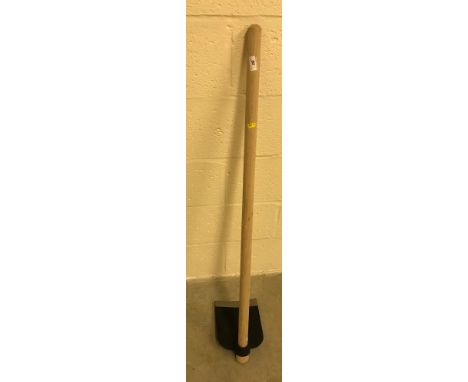 One long and one short manure fork and a heavy duty wooden handled hoe