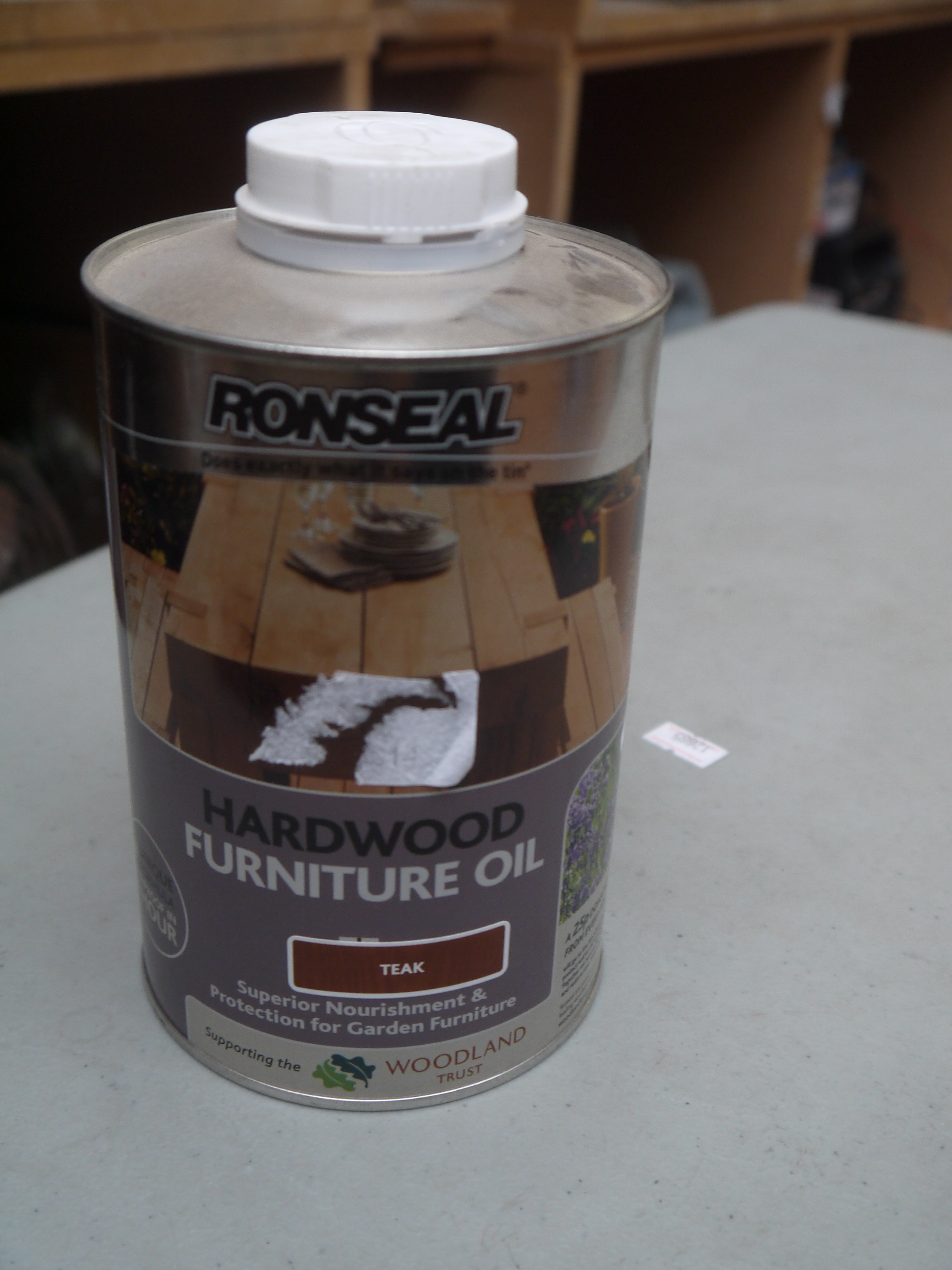 Ronseal Hardwood Natural Teak Tinted Finish Furniture Oil, 1 Litre.