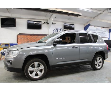 Make &amp; Model: Jeep Compass Sport Plus CRDDate of Reg: KM61 OUGColour: Greycc: 2143MoT: 17-01-2023Fuel Type: DIESELMileage