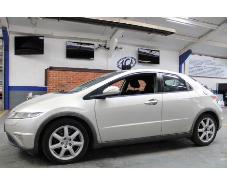 Make &amp; Model: Honda Civic EX I-VTECDate of Reg: OV08 WUBColour: Silvercc: 1799MoT: 23-09-2022Fuel Type: PETROLMileage: 77