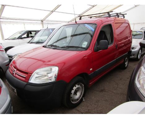 Make &amp; Model: Citroen Berlingo LXDate of Reg: AU07 VNCColour: Redcc: 1360MoT: 02-07-2022Fuel Type: PETROLMileage: 106kTra