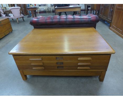 A light oak plan chest