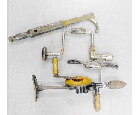 A collection of vintage woodworking tools to include Stanley and Morrill, etc (4) 