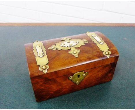 A mahogany brass bound caddy, the hinged lid opening to reveal two divisions, 20 x 12cm