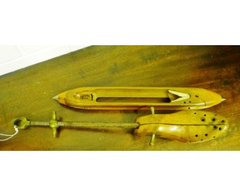 A vintage shoe last together with a Crossleys Ltd shuttle (2) 