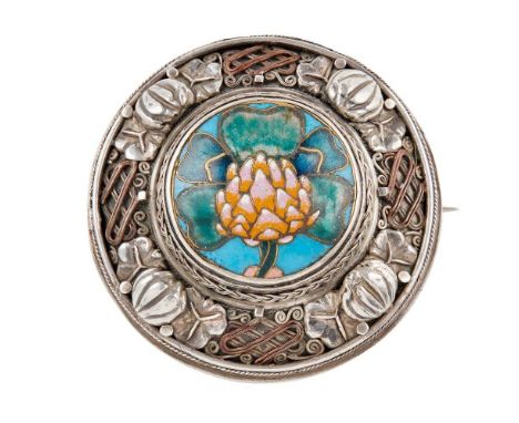 white metal and enamel with gilt highlights5.5cm diameter