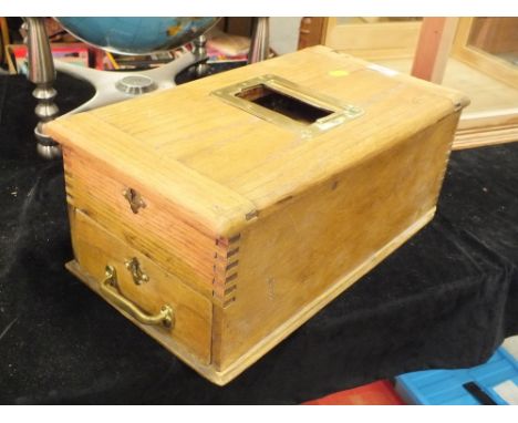 A VINTAGE OAK CASH TILL