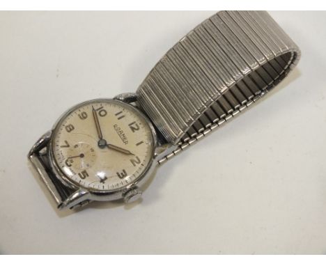 A VINTAGE GENTS ROAMER WRISTWATCH