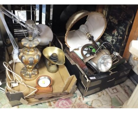 TWO TRAYS OF VINTAGE AND MODERN COLLECTABLES TO INCLUDE AN EVER READY LAMP, SPINNING WHEEL LAMP, SCALES AND WEIGHTS ETC. 