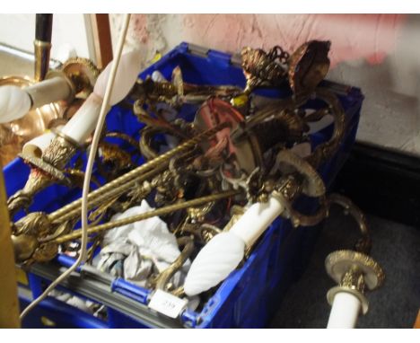 A QUANTITY OF VINTAGE BRASS CHANDELIERS ETC. A/F 
