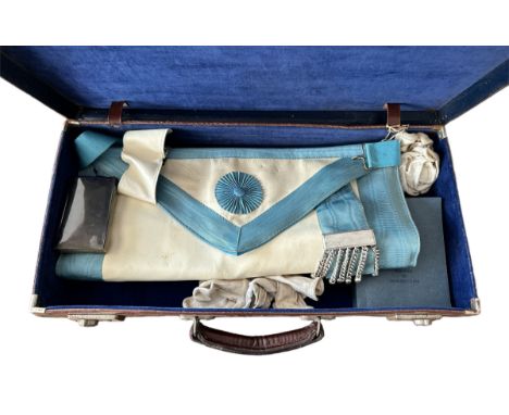 Freemasons Masonic leather apron, pair of white gloves, miniature copy of The Perfect Ceremonies of Craft Masonry for Emulati