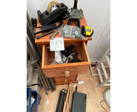 Wooden 4 drawer cabinet with optical tools, easels, roller, tool box etc 