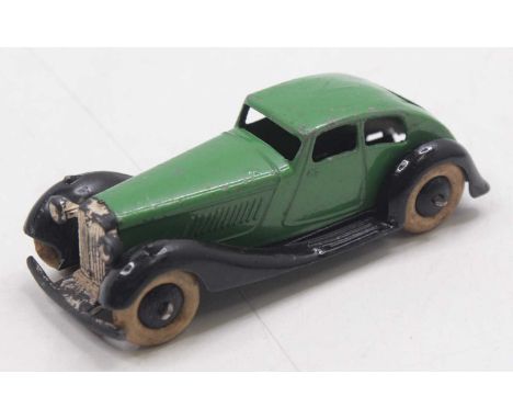 Dinky 36d Rover Streamlined Saloon - green body, black chassis and smooth hubs with white tyres