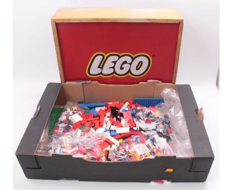 A quantity of loose vintage 1970/80s Lego, together with an original wooden divided tray box, with red Lego removable panel
