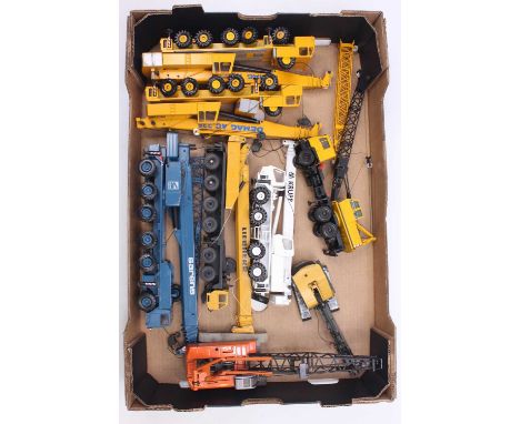 One tray containing a quantity of various mixed scale diecast earth moving and mobile cranes to include a Sarens 6-axle mobil