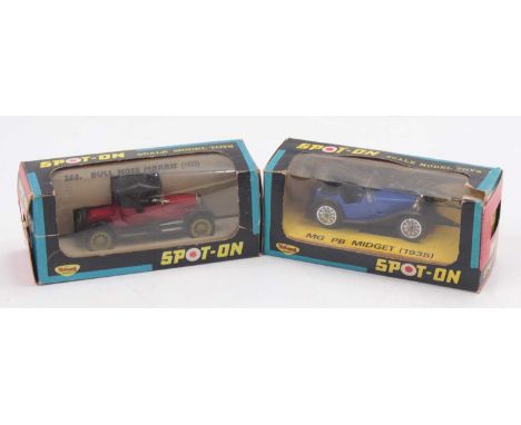 A Triang Spot-On Models boxed saloon group to include No. 279 PB Midget, together with a No. 266 Bullnose Morris, both housed