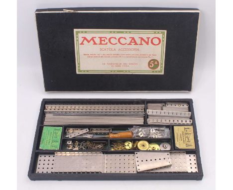 Meccano Circa 1920s No.5A Outfit, nickel example housed in the original Italian black box, excellent condition, near complete
