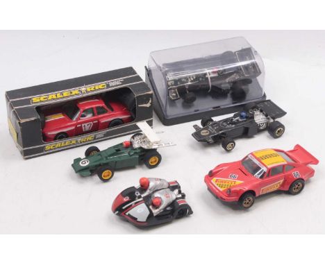Triang/Scalextric 1.30/other scale, Slot Car Group inc C128 B.M.W 3.0 CSL ‘Batmobile’ #7 in Red M.Boxed, C126 Lotus 77 Mk.III