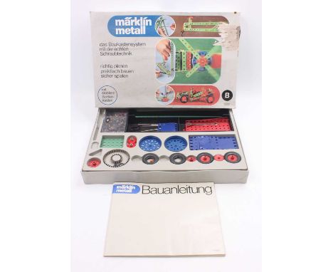 A Marklin 1052 Meccano style construction outfit housed in the original card box