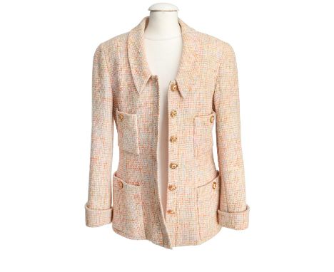 CHANEL VINTAGE Blazer, Gr. 38, Koll.: 1994 C. Modell aus Tweed in Pastelltönen, vier aufgesetzte Taschen an Brust und Leiste,