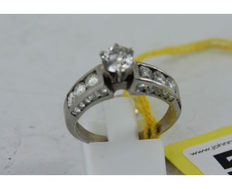 14ct white gold diamond set ring 1.7cts approx. Size: T 