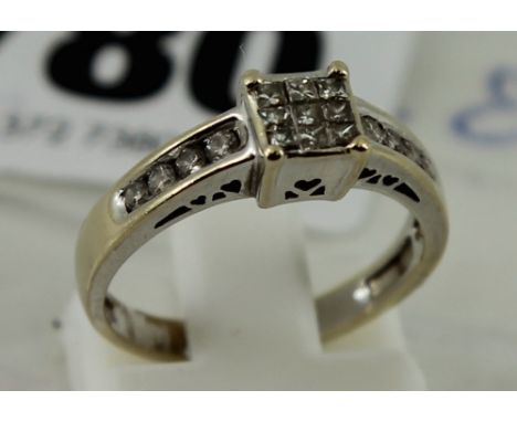 white gold illusion cut diamond ring size: K 3.1g  