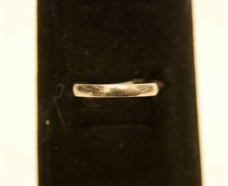 women's plain platinum band ring size:O 