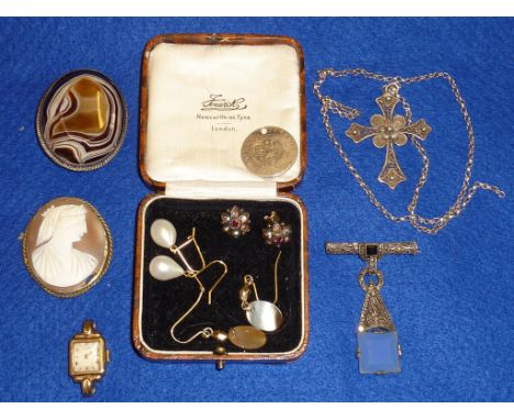 A selection of Jewellery to include Cameo Brooch, filligree Cross and Neck Chain, Art Deco style Pendant Brooch, various Earr