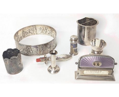 A collection of silver to include a William Comyns jug collar, a guiloche enamel calendar and others