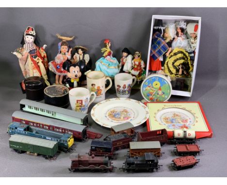 NOVELTY ITEMS to include Ken Dodd's 'Diddy Men' mug, Noddy and Big Ears alarm clock, Mickey Mouse model, tourist type dolls a