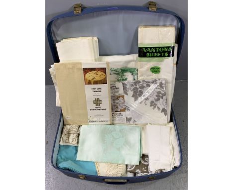 VINTAGE SUITCASE WITH HOUSEHOLD LINEN CONTENTS