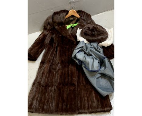 BLAIWAIS OF MANCHESTER VINTAGE FUR COAT with accompanying hat
