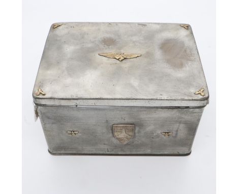 WWII German Home-Made Patriotic Tin. UK P&amp;P Group 2 (£20+VAT for the first lot and £4+VAT for subsequent lots) 