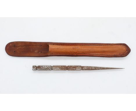 WWII British SOE-OSS Wrist/Leg Dagger. UK P&amp;P Group 1 (£16+VAT for the first lot and £2+VAT for subsequent lots) 