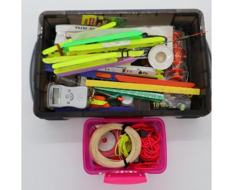 Collection of mixed coarse fishing tackle. UK P&amp;P Group 2 (£20+VAT for the first lot and £4+VAT for subsequent lots) 